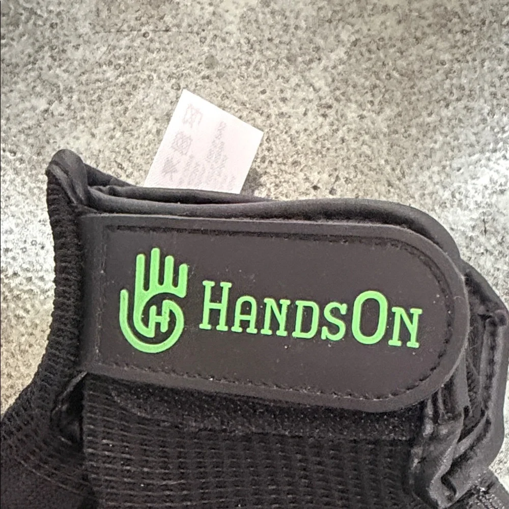 Black Pet Grooming Gloves